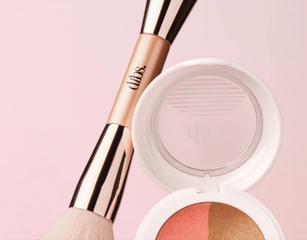 Dual-Blend Coral & Gold Blush Compact — Coral + Gold - Picture 5 of 9